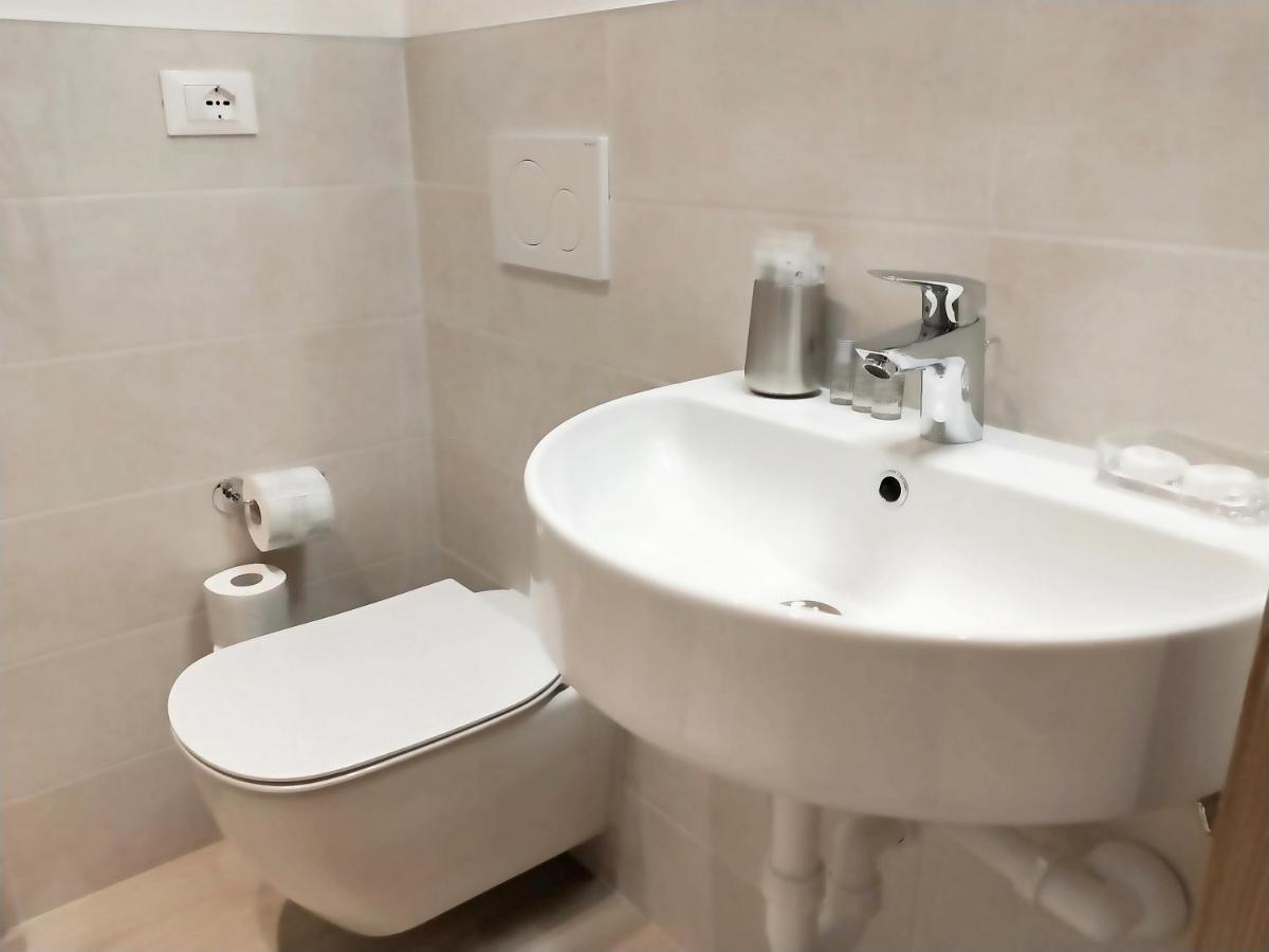 Via Poma Rooms Верона Екстериор снимка